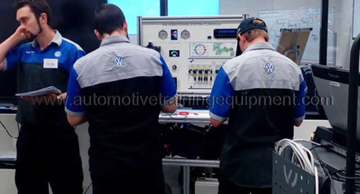 „Autoedu“ oro kondicionierių ir klimato kontrolės sistemos mokymo stendas Volkswagen Group Australijos centre - AutoEDU